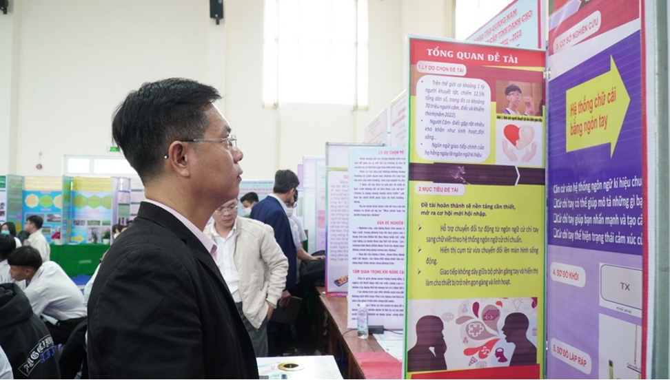 76 Projects participating in the provincial Science and Technology contest for high school students in Quang Nam province